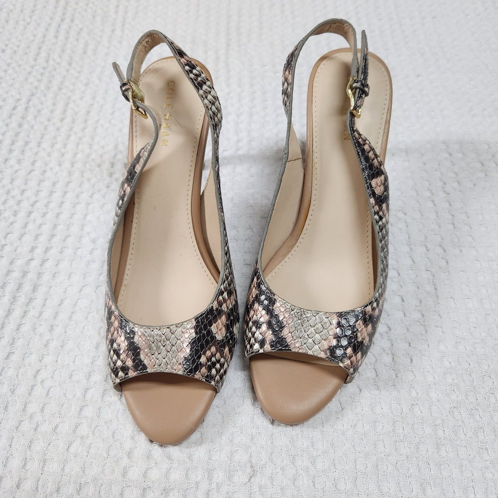 Stylish Snake Print Slingback Sandals